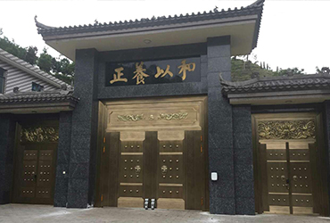 沈阳铜门厂家谈谈给铜门着色的注意事项!